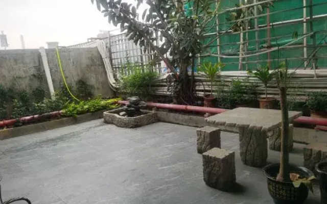 Rujing Business Hotel (Dongguan Songshan Lake Ecological Scenic Area Dalingshan Plaza)