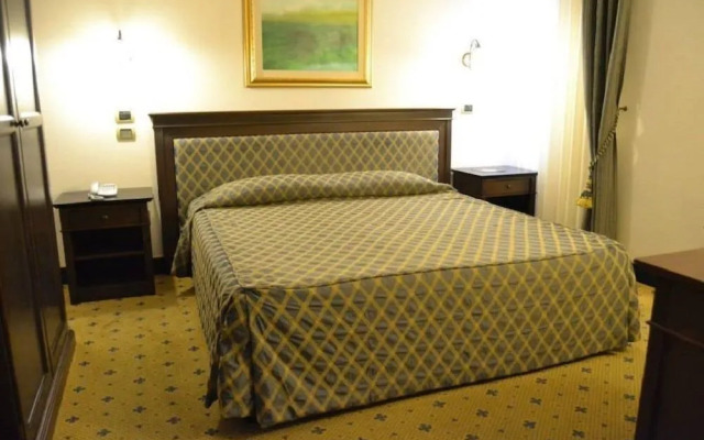 Hotel Don Carlo 4S