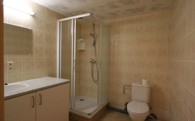 Spacious Stay With Terrace