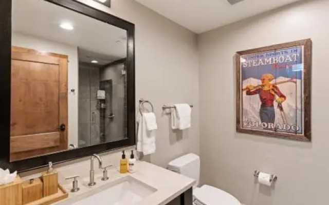 Edgemont 2504 - Luxury Ski-in Ski-out Condo