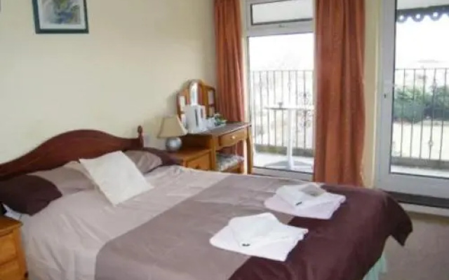 The Laurels Hotel