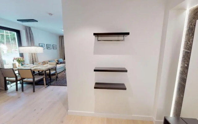 White Pearl Apartment 0.08