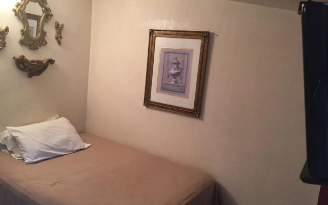 The Wolff Motel