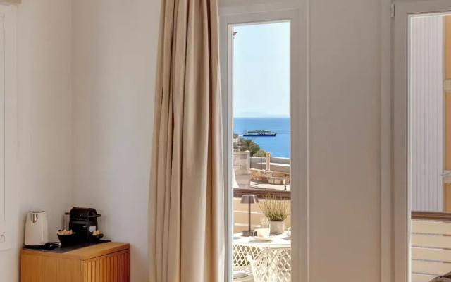 The Nestorian Syros