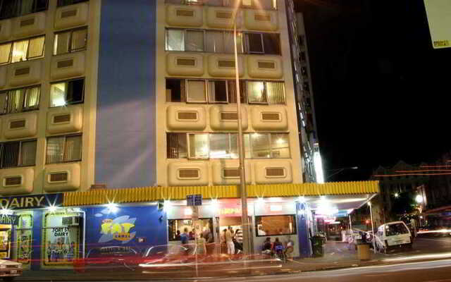 Отель Nomads Fat Camel Hostel / Backpacker Новая Зеландия, Окленд - отзывы, цены и фото номеров - забронировать отель Nomads Fat Camel Hostel / Backpacker онлайн вид на фасад