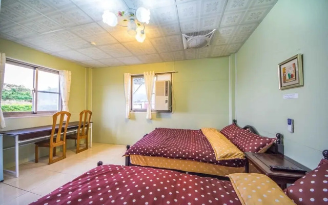 Red Crown Jacana B&B