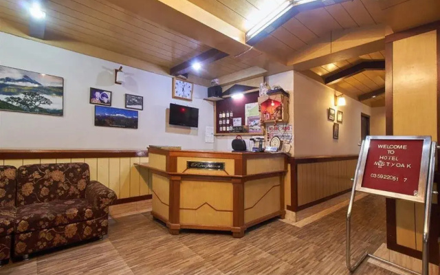 Hotel Misty Oak