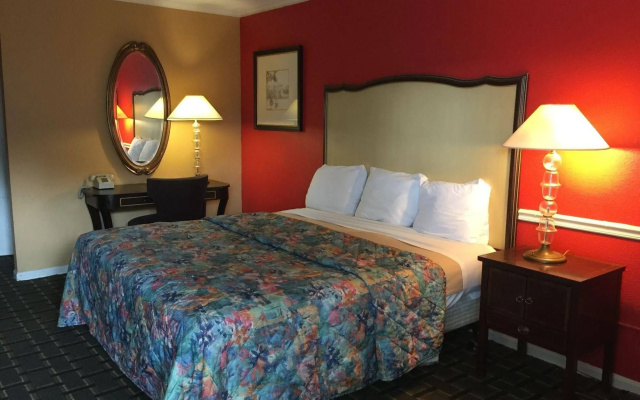 Greenwood Inn