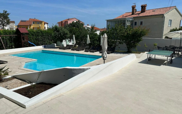 Resindenz Benni 6 mit beheiztem grossem Pool