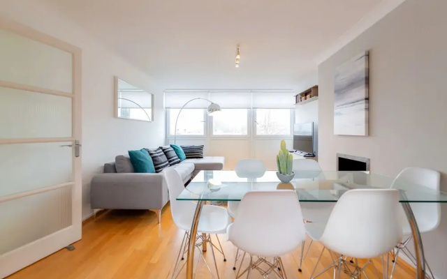 Holland Park Heights by BaseToGo