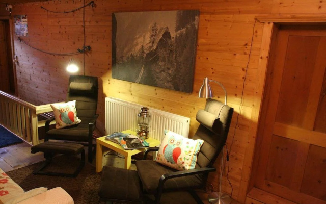 Bluebird Mountain Hostel