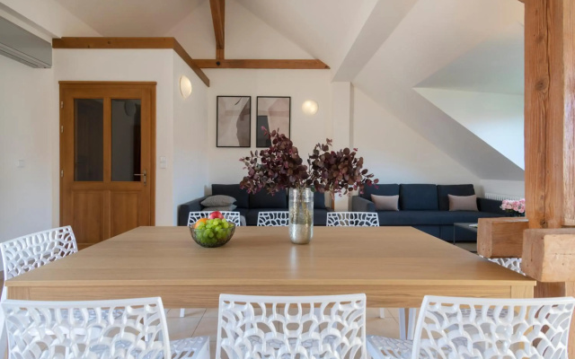 Bohemian Dreams Apartments and Suites