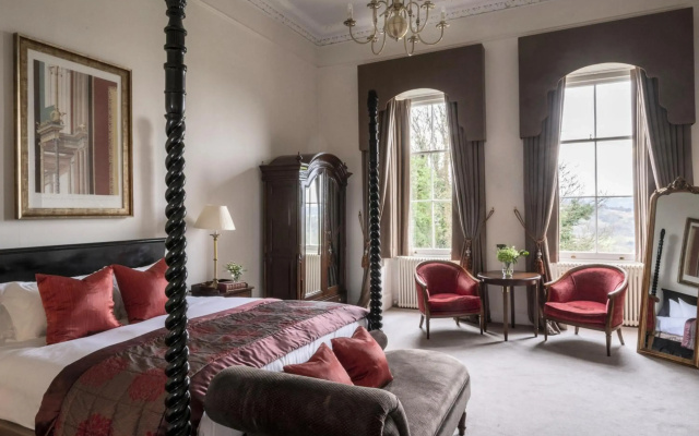 Bailbrook House