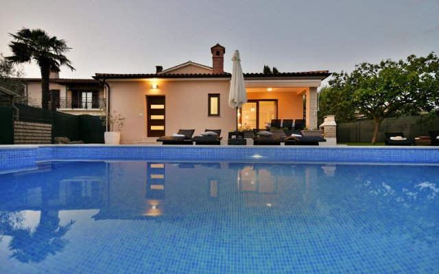 House Vedran 1125