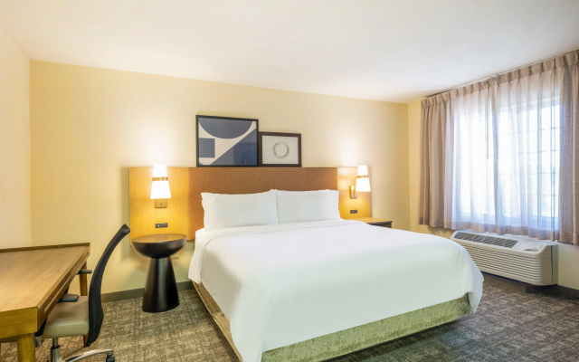 Staybridge Suites Milwaukee Airport South by IHG