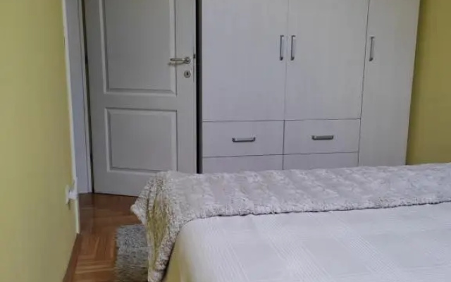 Beige Nest