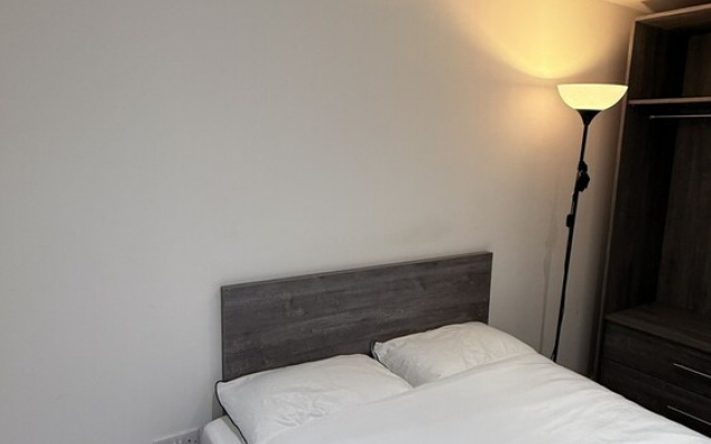 Cozy 1 Bedroom Fully Furnished Apartment