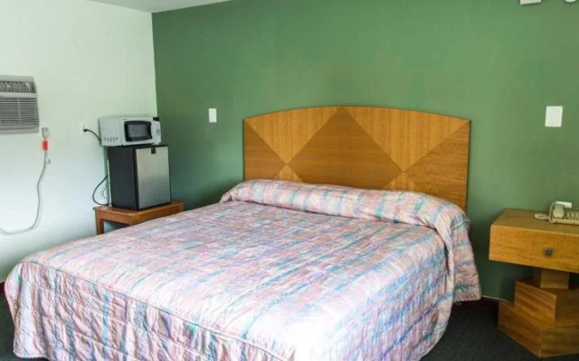 Bay Drive Motel
