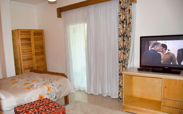 Jewel Howard Carter Hotel