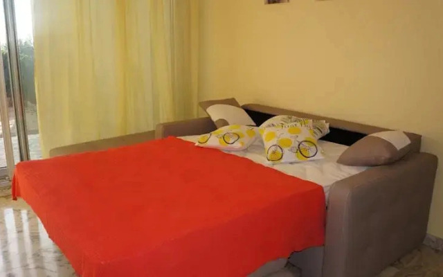 Promenade Lemon Apartment