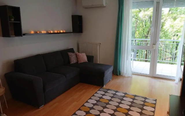 Green Park Apartment - near the center of Buda