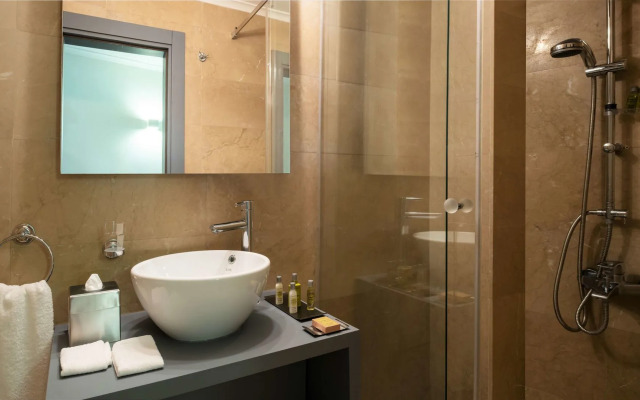 DoubleTree by Hilton Bodrum Marina Vista