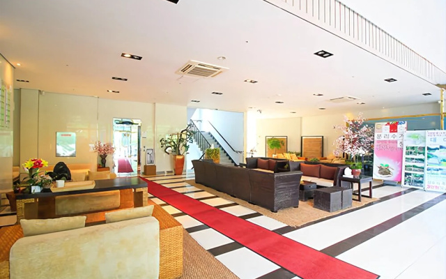 Yangsan Baegseong Eco View Pension
