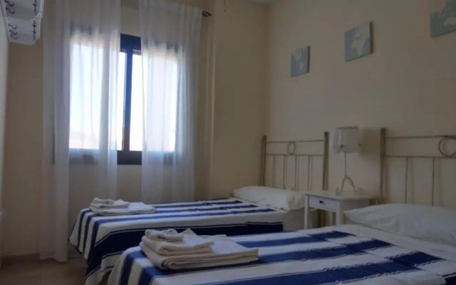Marina De La Duquesa Apartment