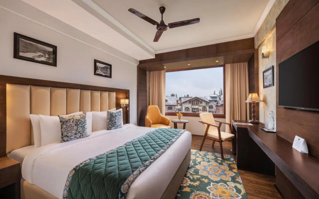 WelcomHeritage Grand, Srinagar