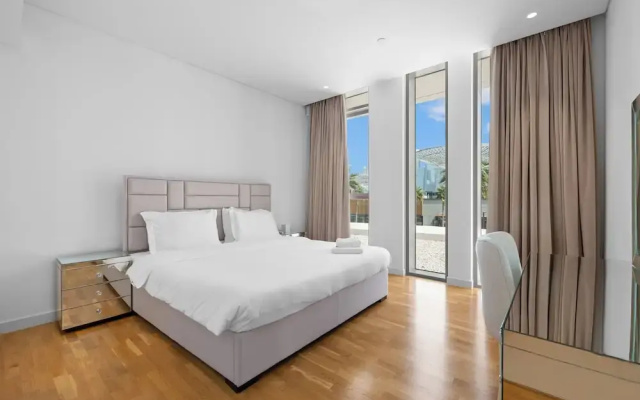 Bluewater's Residence Bay 2BR-Maid Room