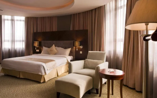 Royal Garden Hotel Jimo