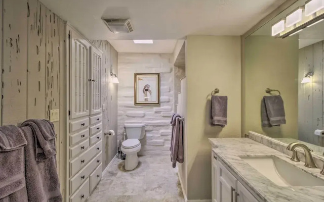 Near Golf: Mtn-view Studio in Tucson!