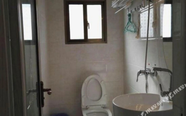 Zhanlaoshi Hostel