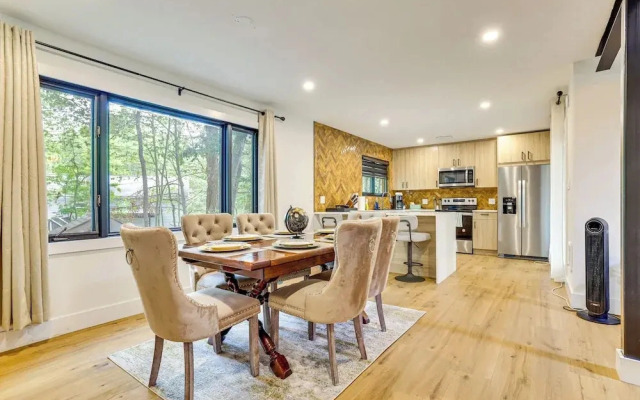 Hike & Fish: Peaceful Family Cabin in Tobyhanna!