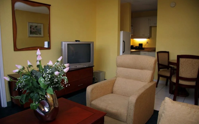 Holiday Park Hotels & Suites