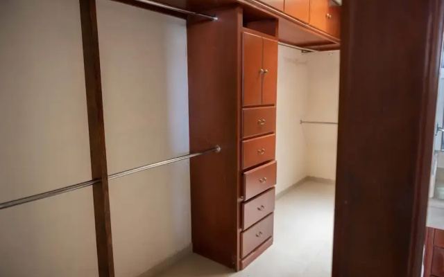 17 Residence For 15 People With Pool