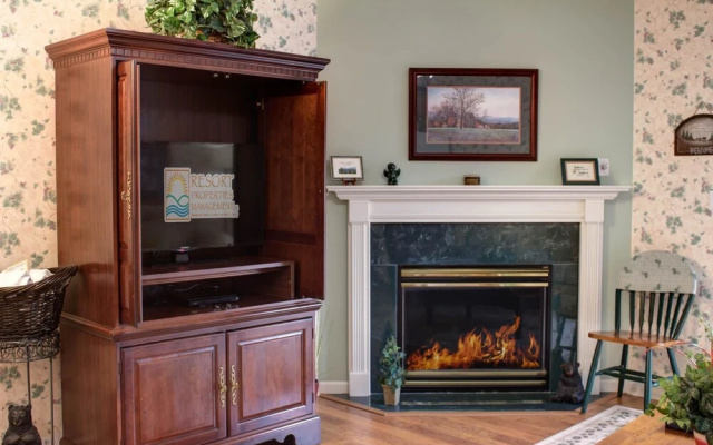Whispering Pines 421