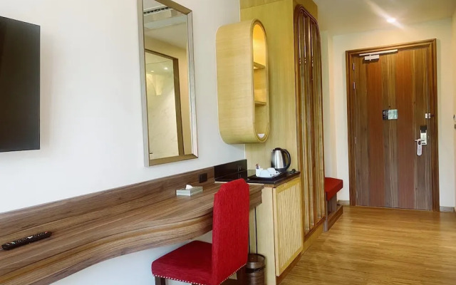 Grand Lord Hotel& Residence