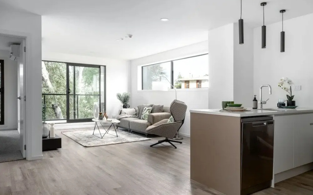 Sunrise Garden Suites