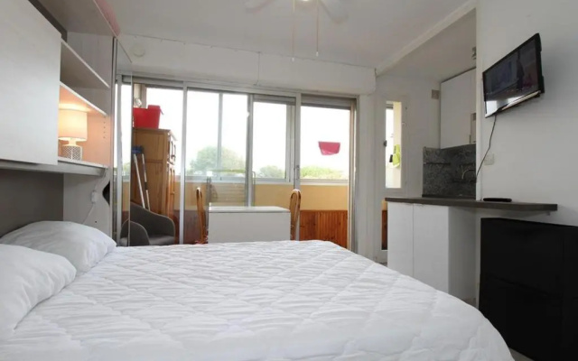 Appartement Balaruc-les-Bains, 1 pièce, 2 personnes - FR-1-553-110
