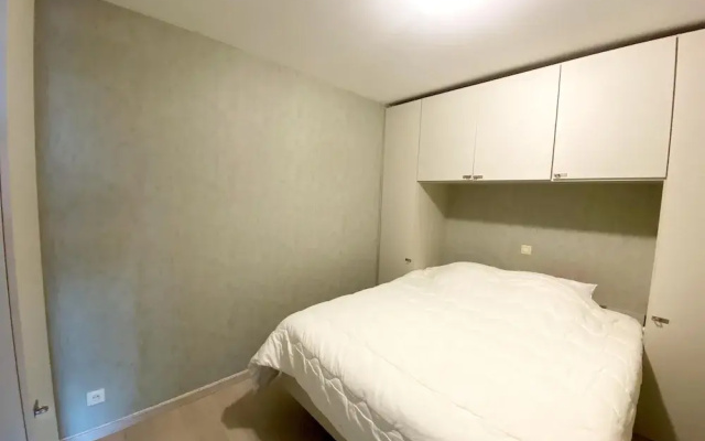 Apartment in Nieuwpoort by the Beach