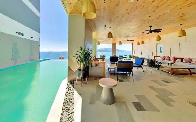 Hanz Business Suite Oceanus Condotel