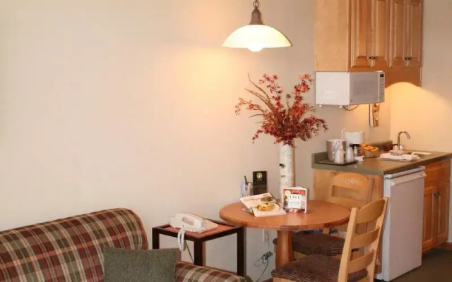 Birchwood Lodge