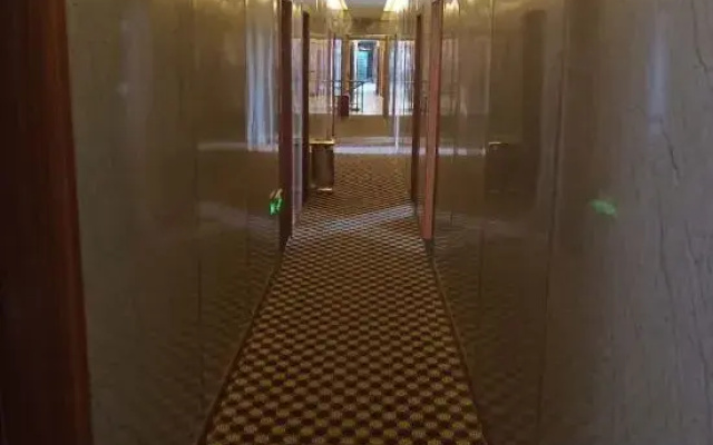 Shucheng Huihuang Business Hotel