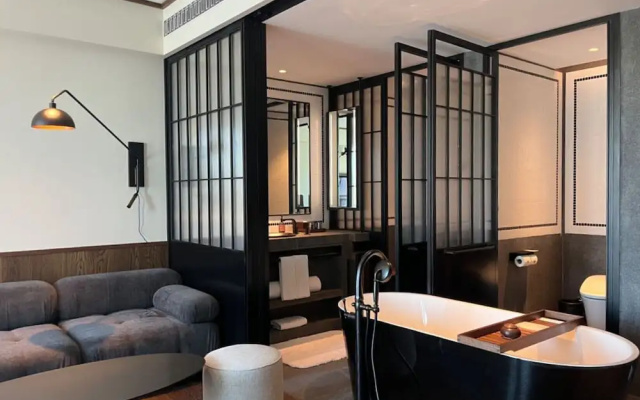 Flow And Co. Qingdao, Autograph Collection
