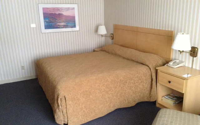 Royal Garden Inn