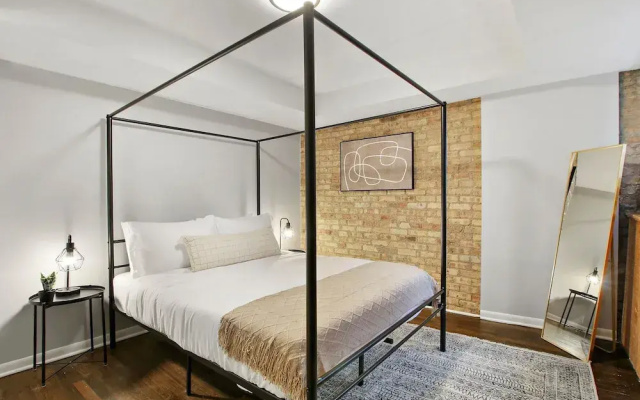 2BR Aesthetic Apt - Barry 37-GB
