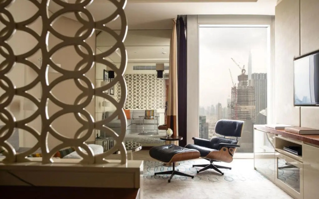Jumeirah Emirates Towers Dubai