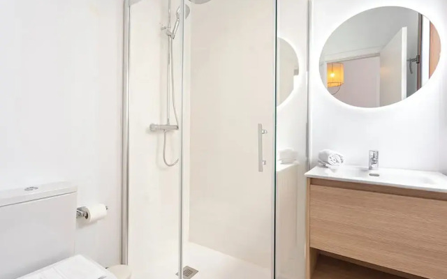 Cozy 2BD Apartment in Arenal Santas Patronas II