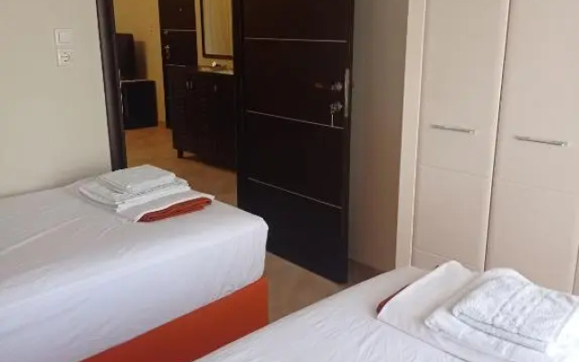 Deluxe Apartments 1
